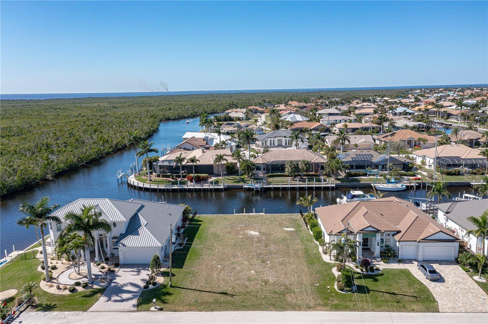 Punta Gorda, FL 33950,5049 BAL HARBOR BLVD