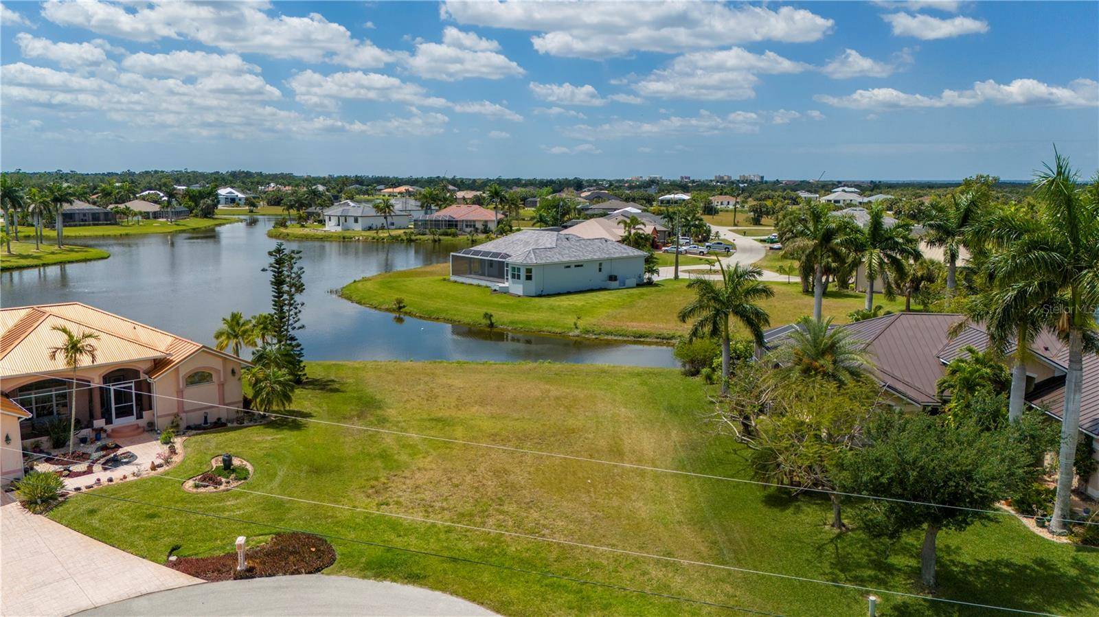 Punta Gorda, FL 33955,24297 TOTH LN