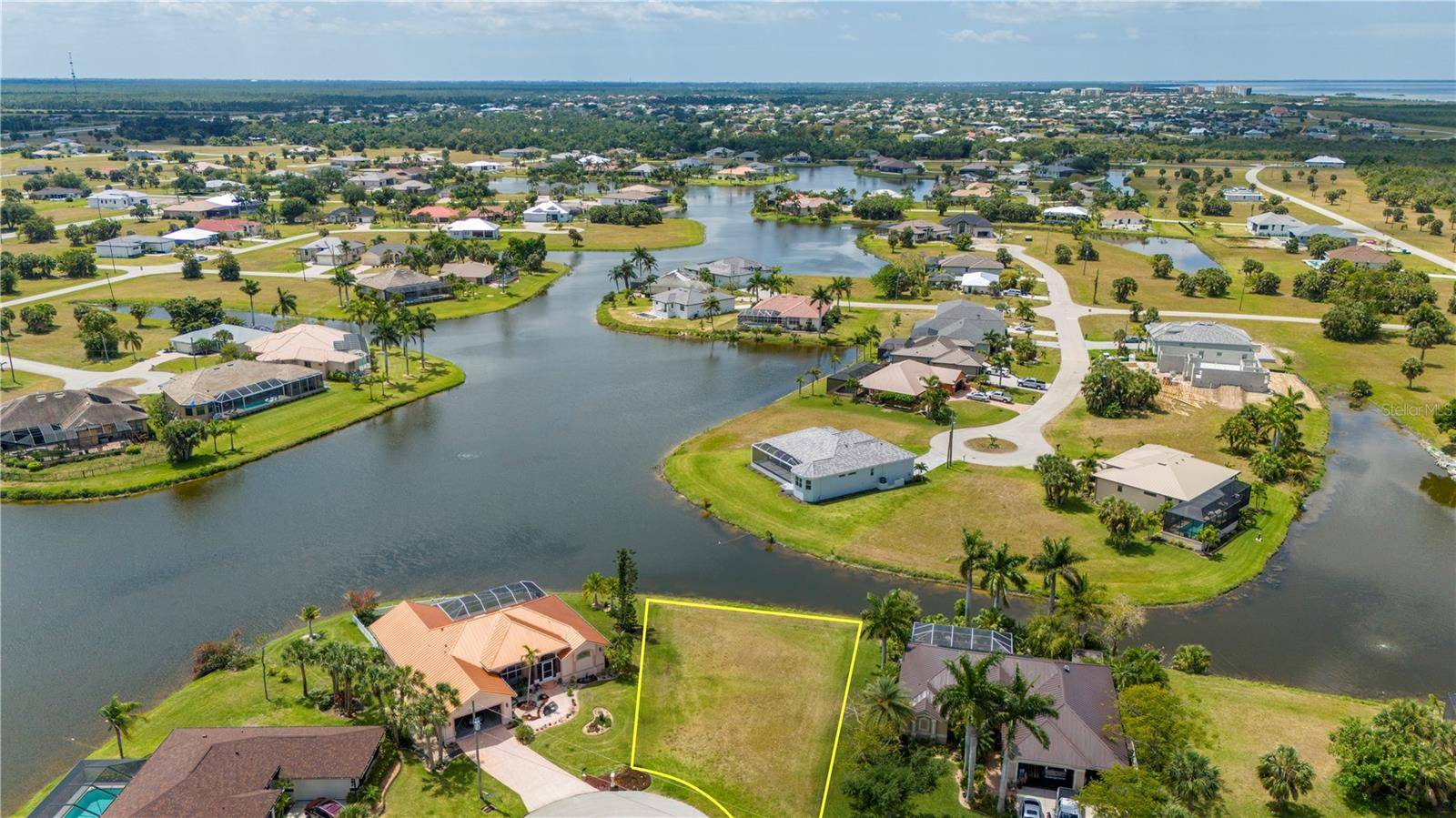 Punta Gorda, FL 33955,24297 TOTH LN