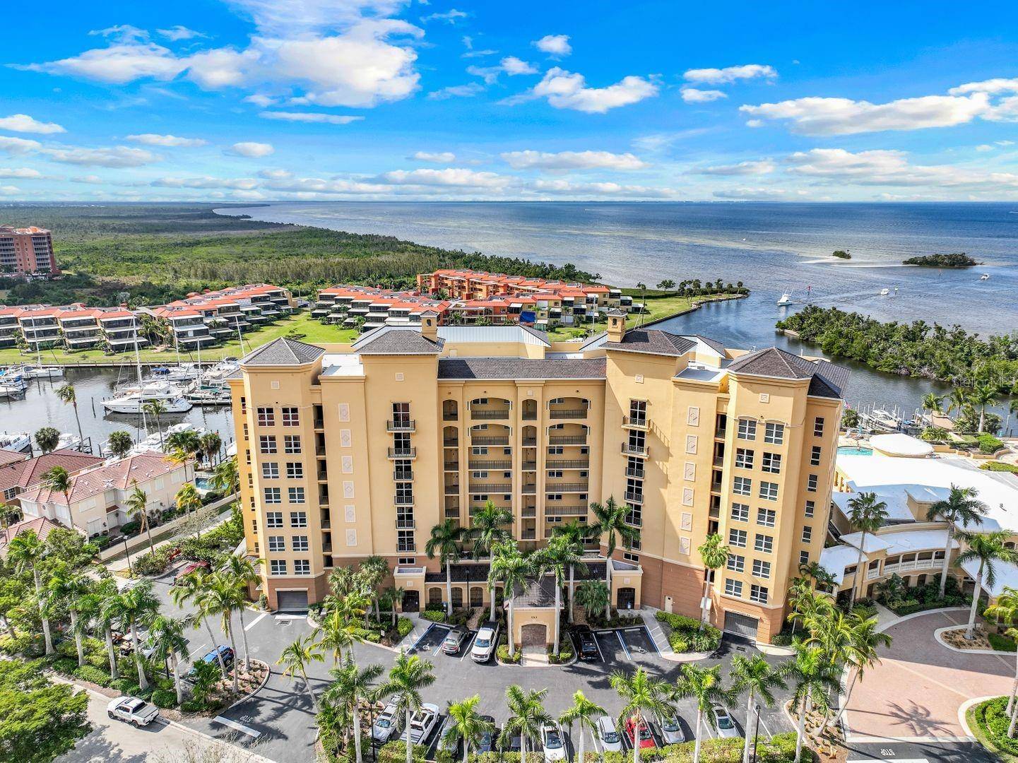 Punta Gorda, FL 33955,3313 SUNSET KEY CIR #404