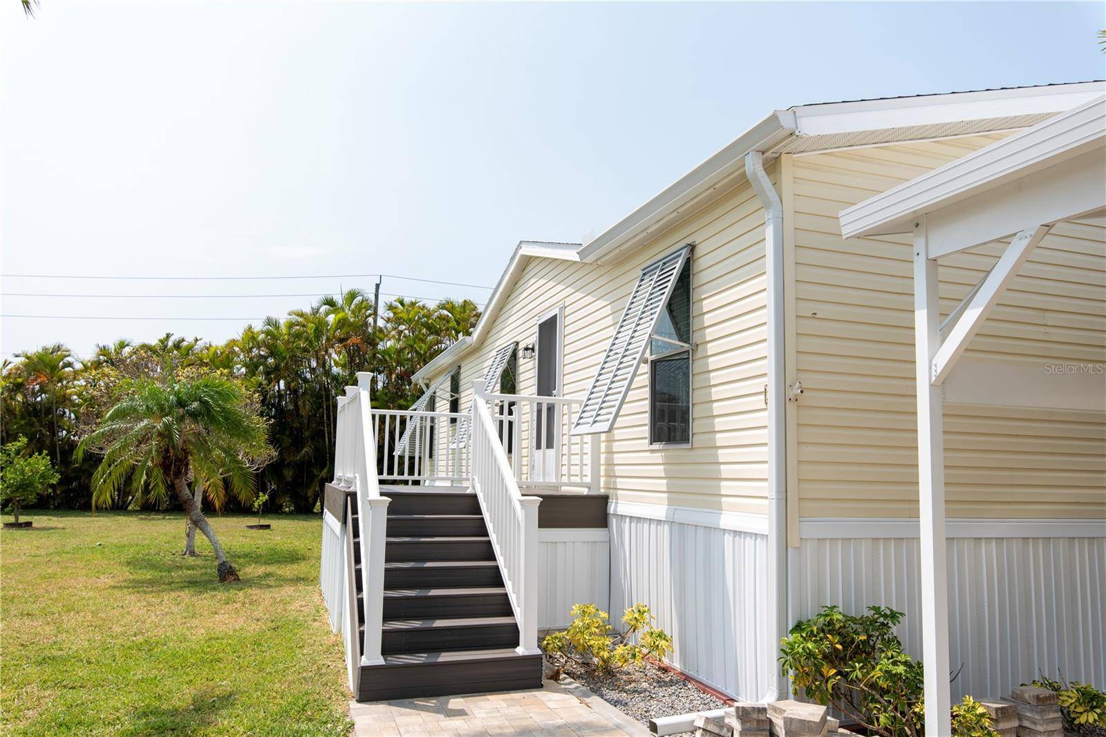 Punta Gorda, FL 33950,23 HOLLAND DR