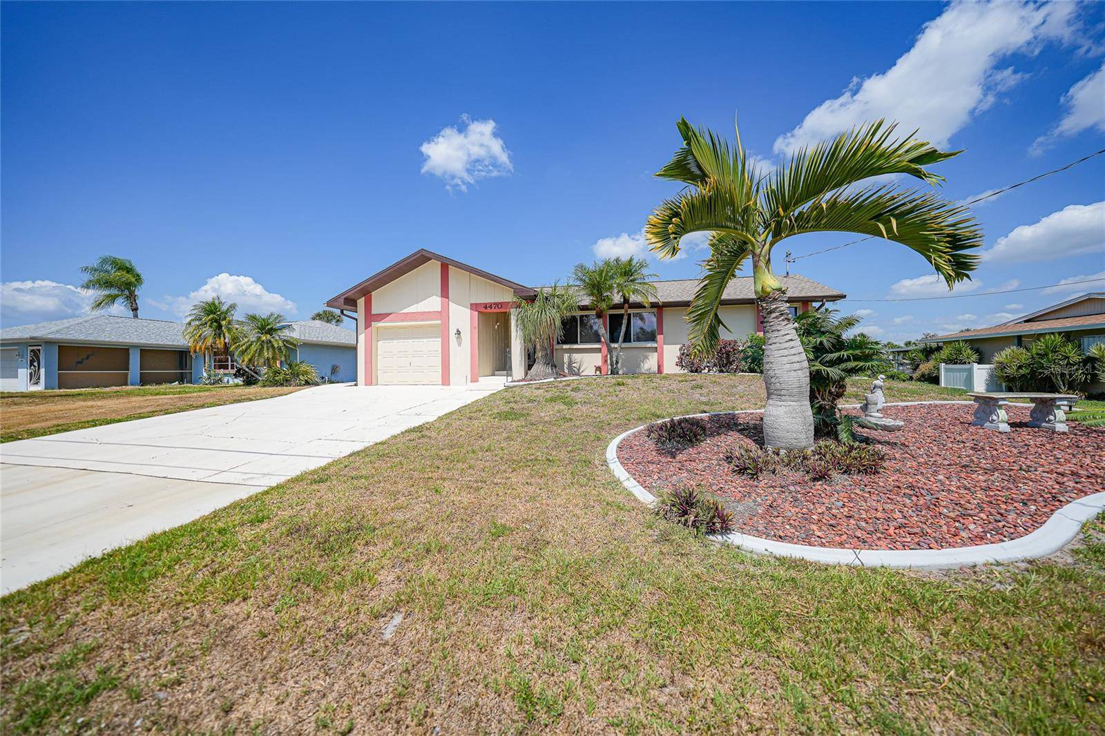 Port Charlotte, FL 33948,4470 WYNKOOP CIR