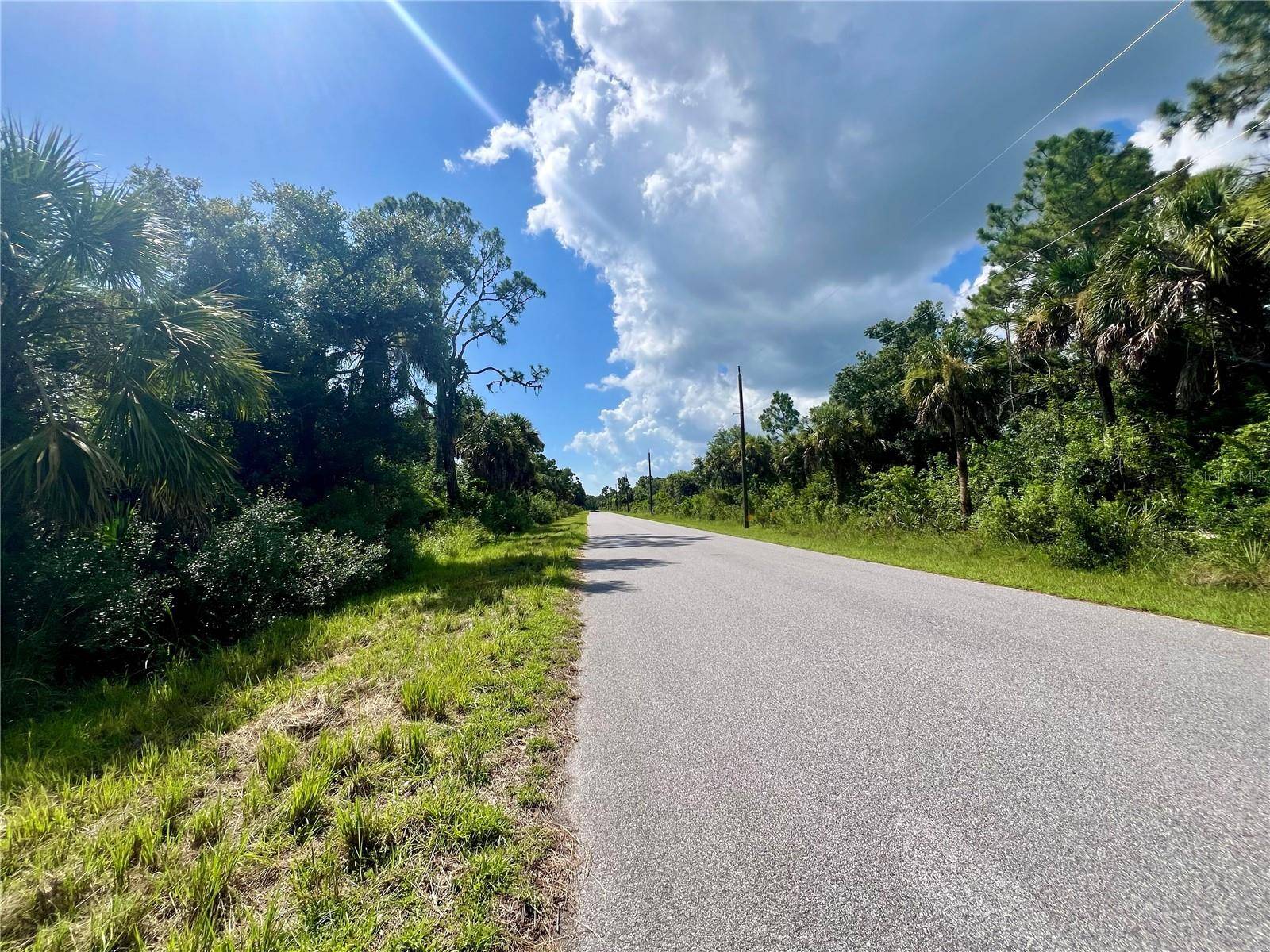Port Charlotte, FL 33953,539 MCDILL DR