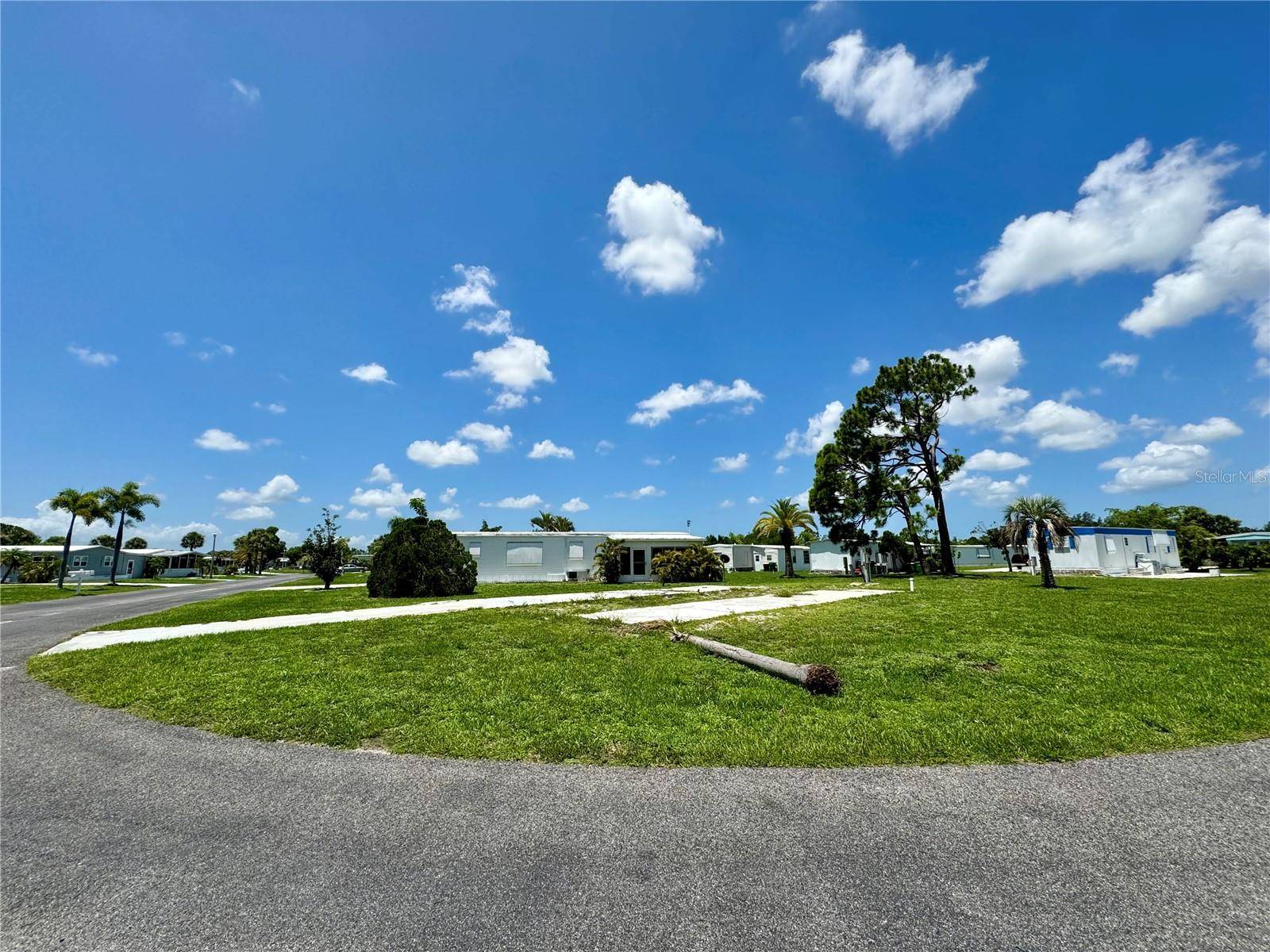 Port Charlotte, FL 33981,7427 WIDNESS LN
