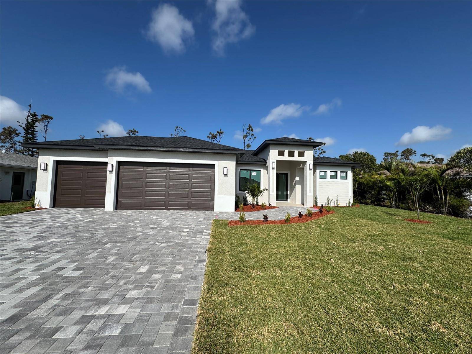 Rotonda West, FL 33947,212 FAIRWAY RD