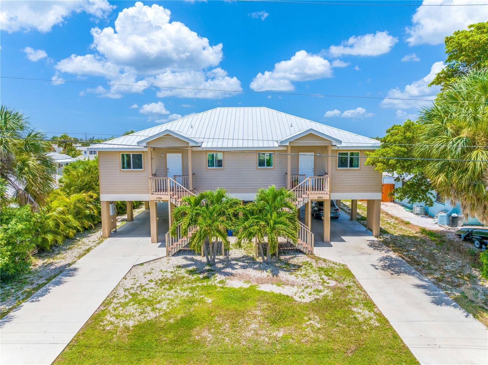 Fort Myers Beach, FL 33931,17284/286 WHITEWATER CT