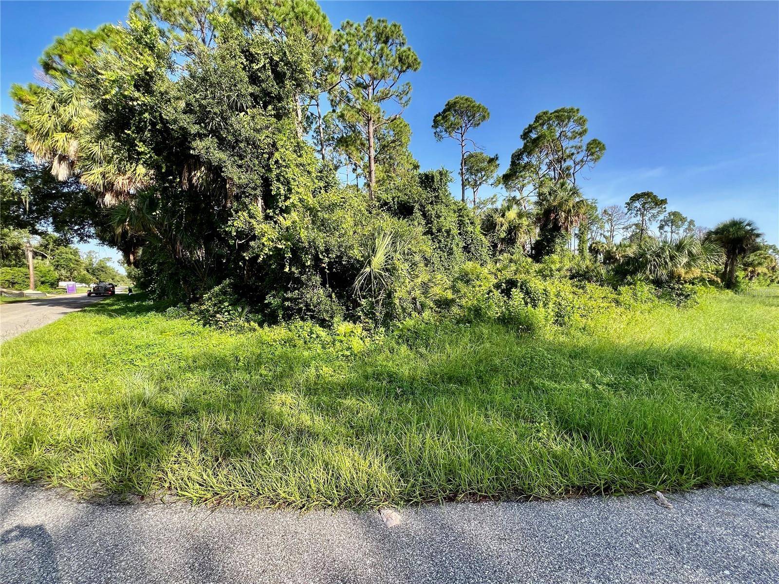 Port Charlotte, FL 33954,105 SHORELAND ST