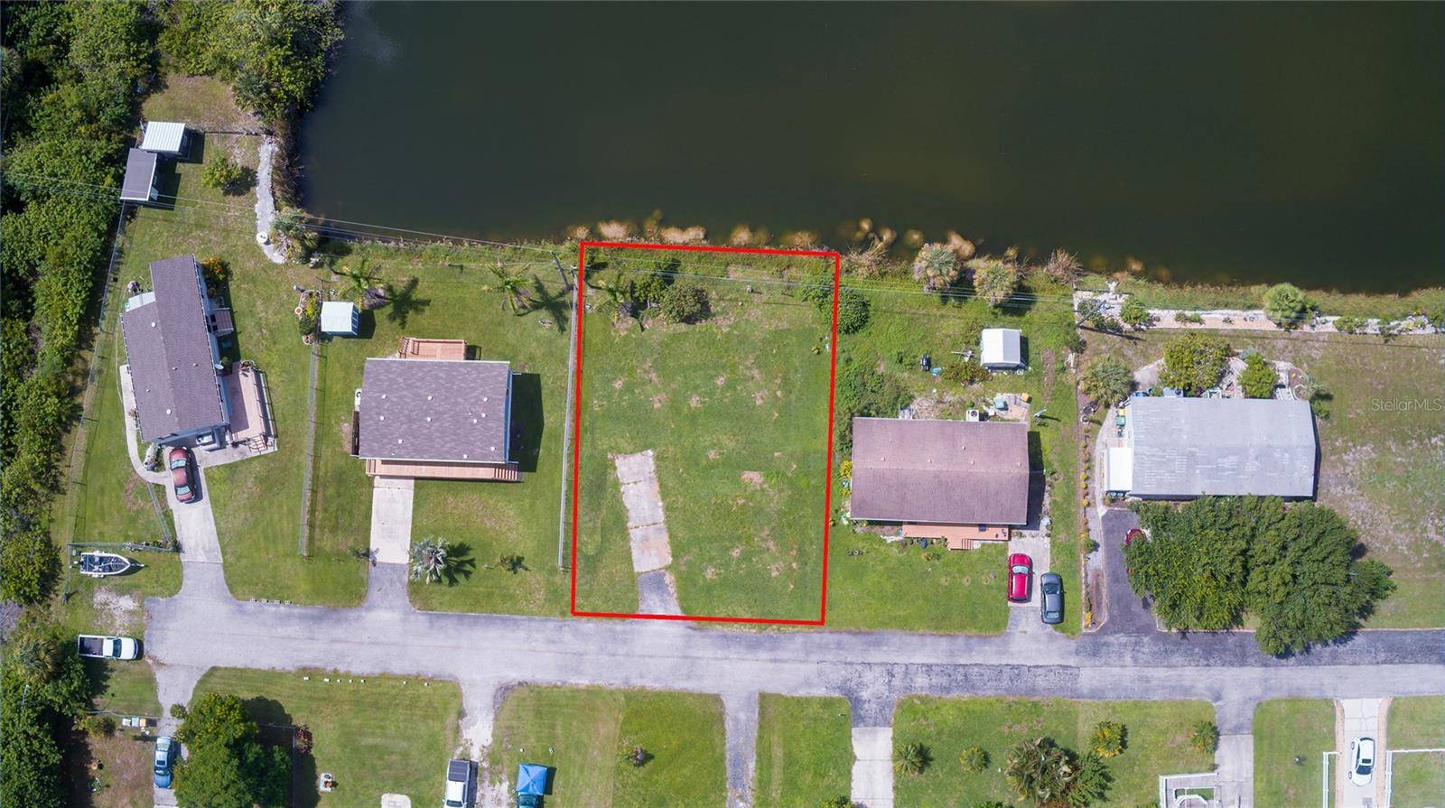 Punta Gorda, FL 33950,2811 CARL AVE