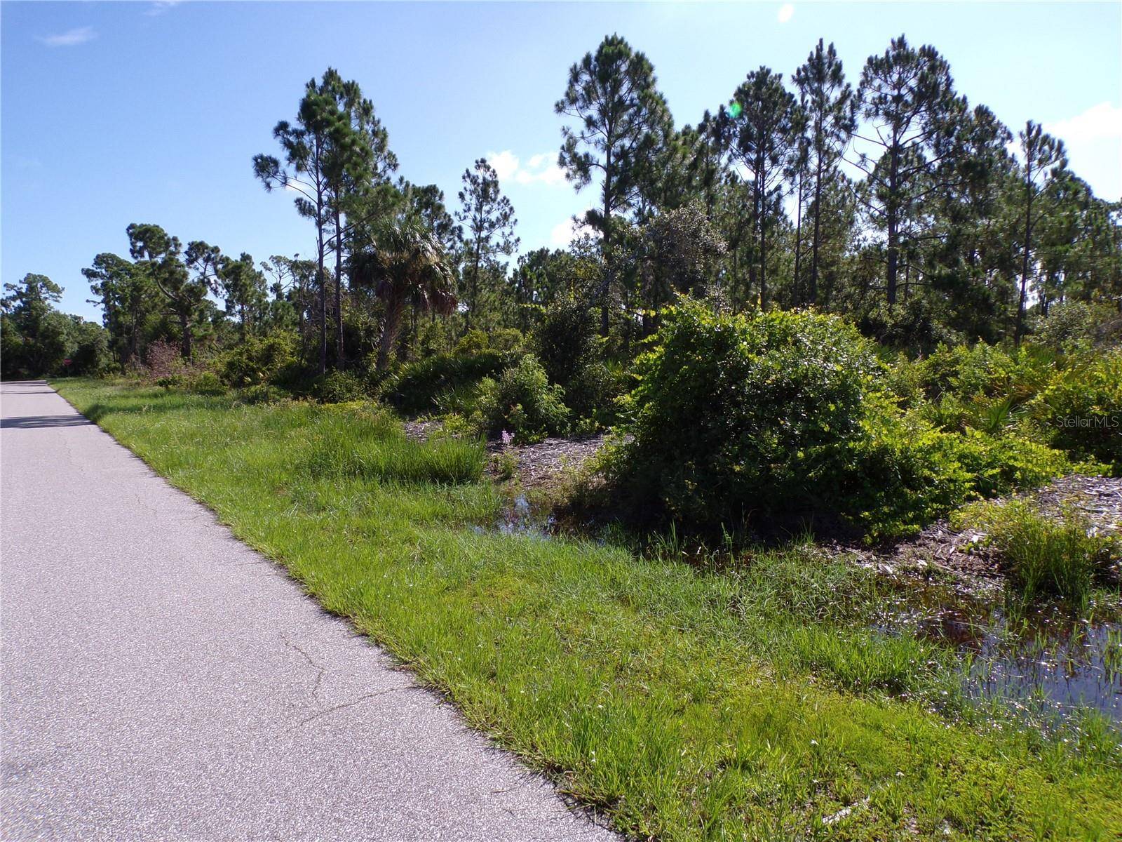 Port Charlotte, FL 33980,3250 DOUGLAS RD
