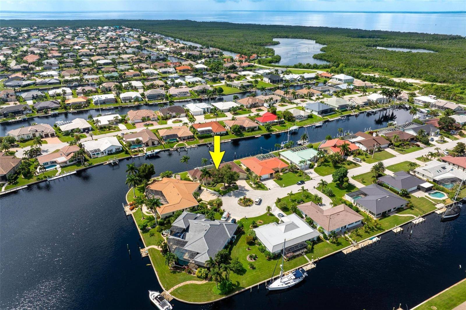 Punta Gorda, FL 33950,2807 VIA PALOMA DR