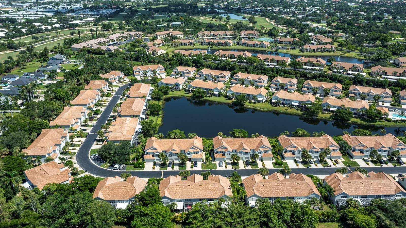 Fort Myers, FL 33919,8431 VILLAGE EDGE CIR #3