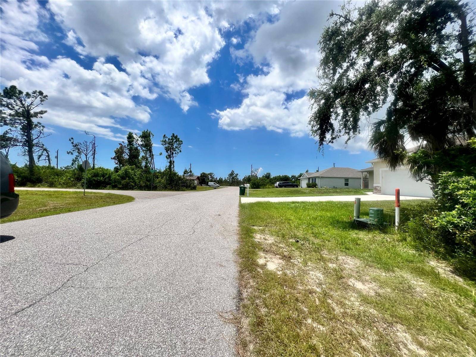 Port Charlotte, FL 33981,12040 EDWARDS RD