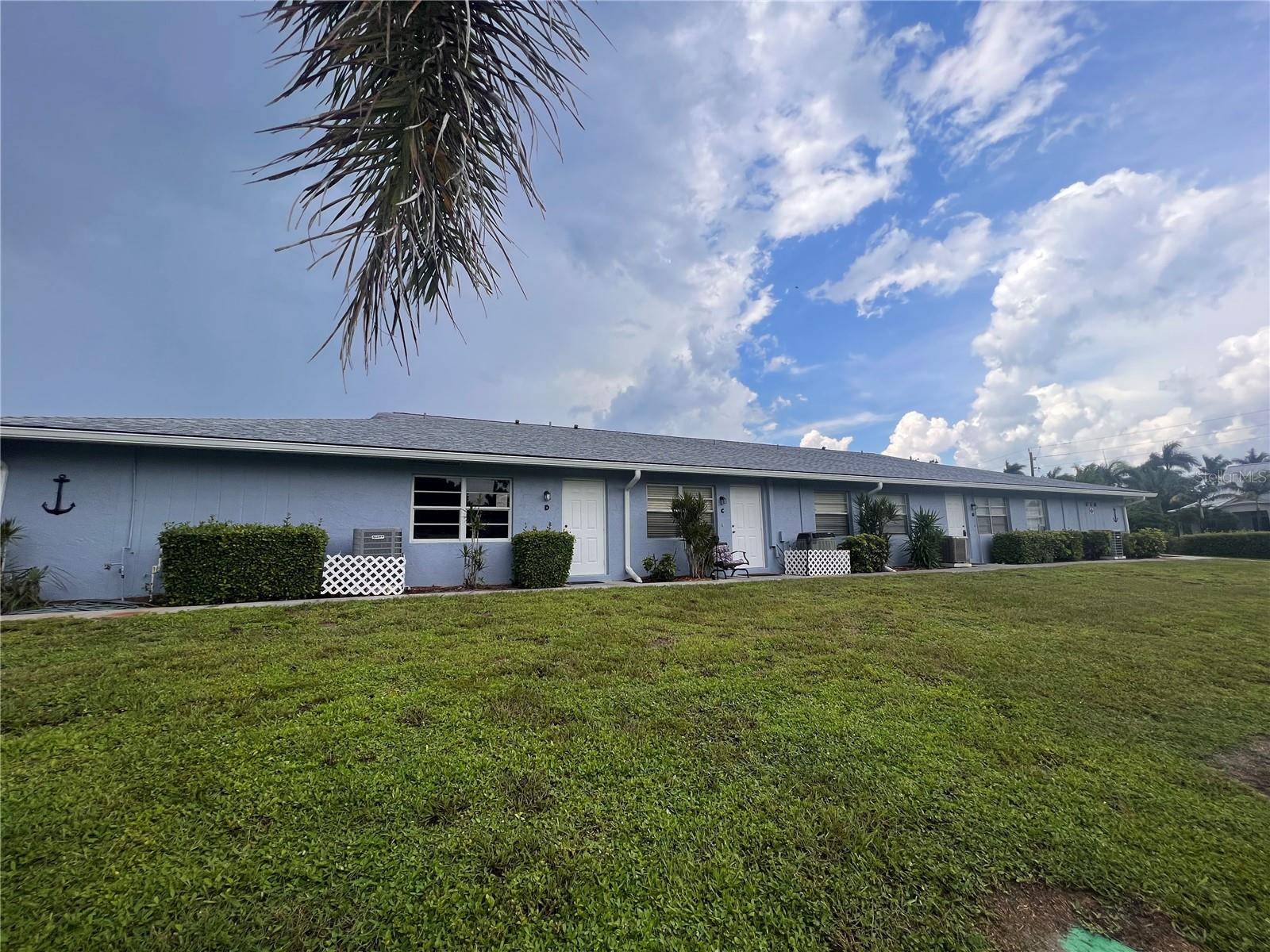 Punta Gorda, FL 33950,810 KINGS CT #F