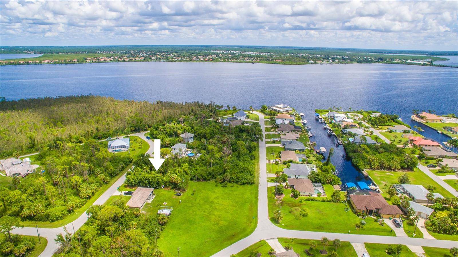 Port Charlotte, FL 33981,5042 FIFER TER