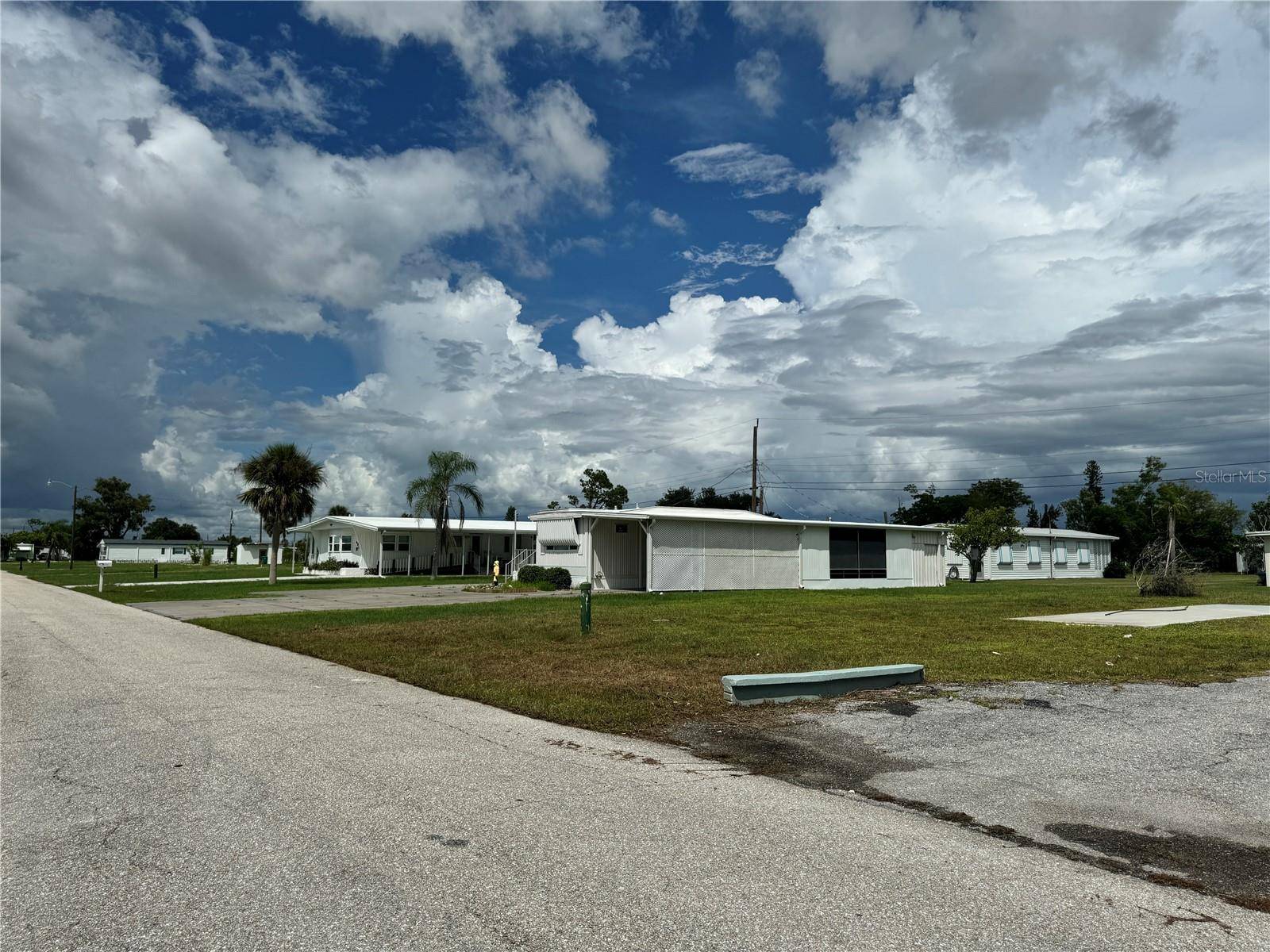 Englewood, FL 34224,865 CALLE MENUDA