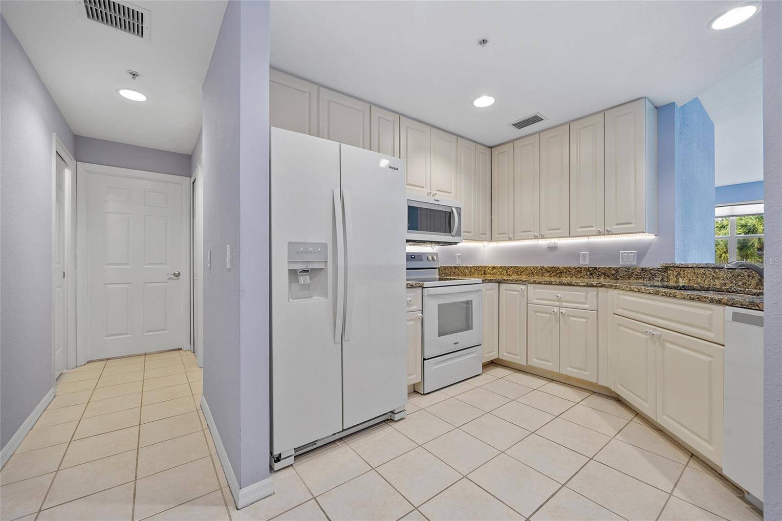 Punta Gorda, FL 33950,255 W END DR #2201