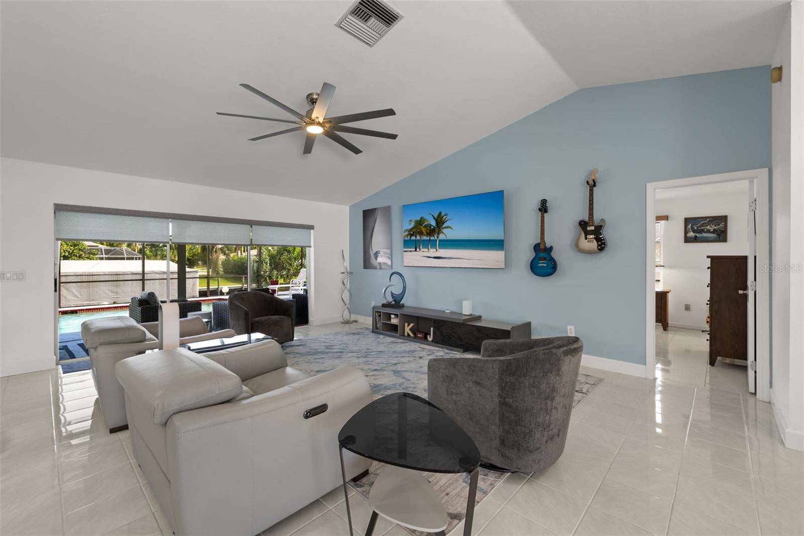 Cape Coral, FL 33990,2223 SE 10TH LN