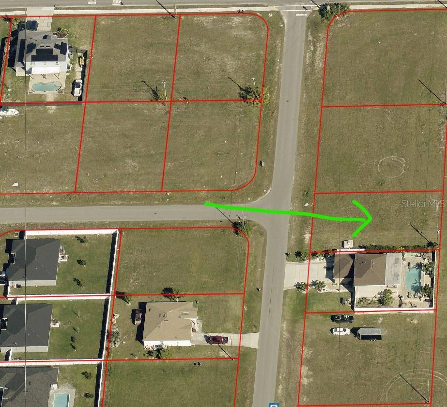 Cape Coral, FL 33909,647 NE 7TH PL