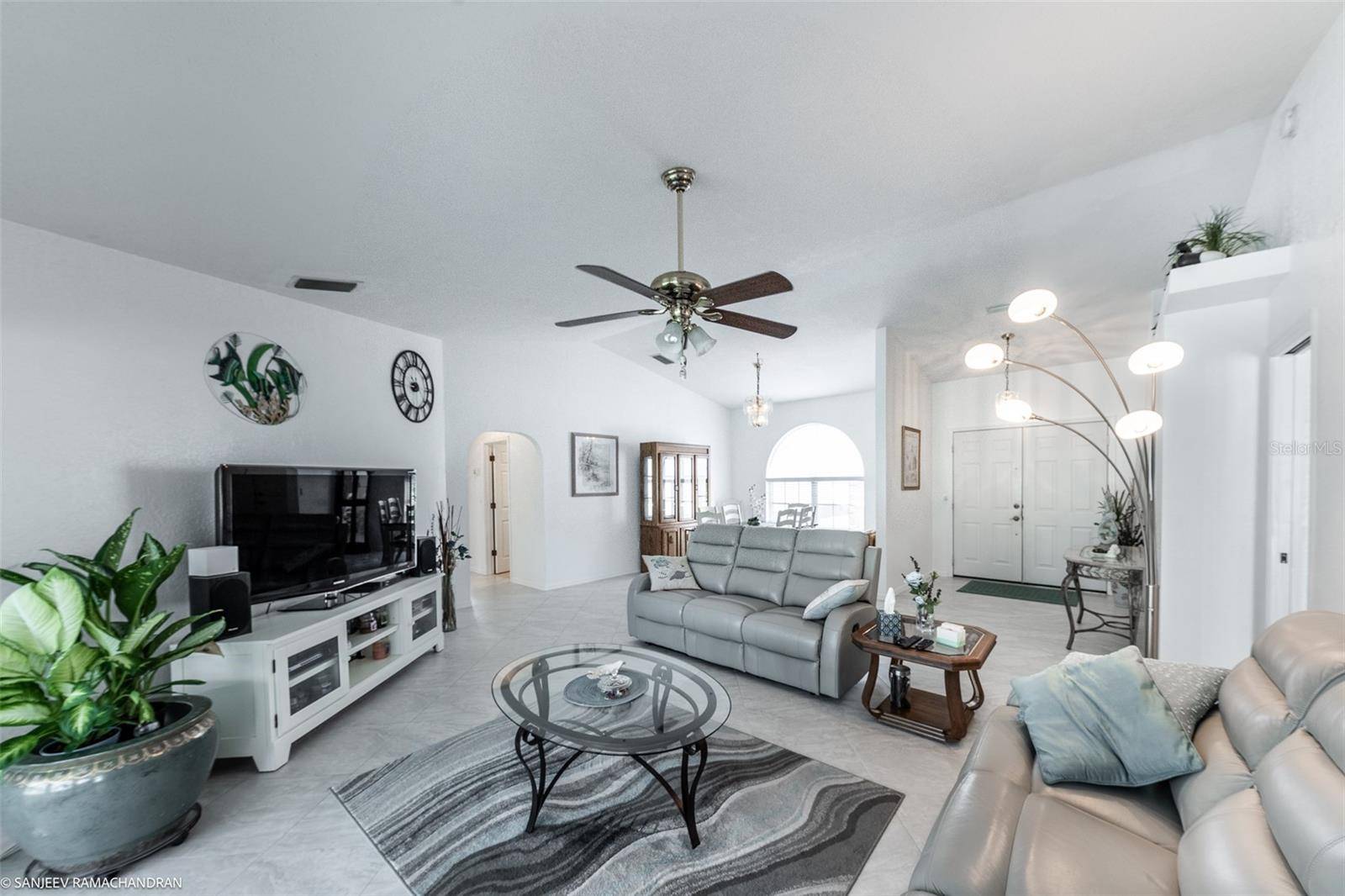 Punta Gorda, FL 33955,538 W CASHEW