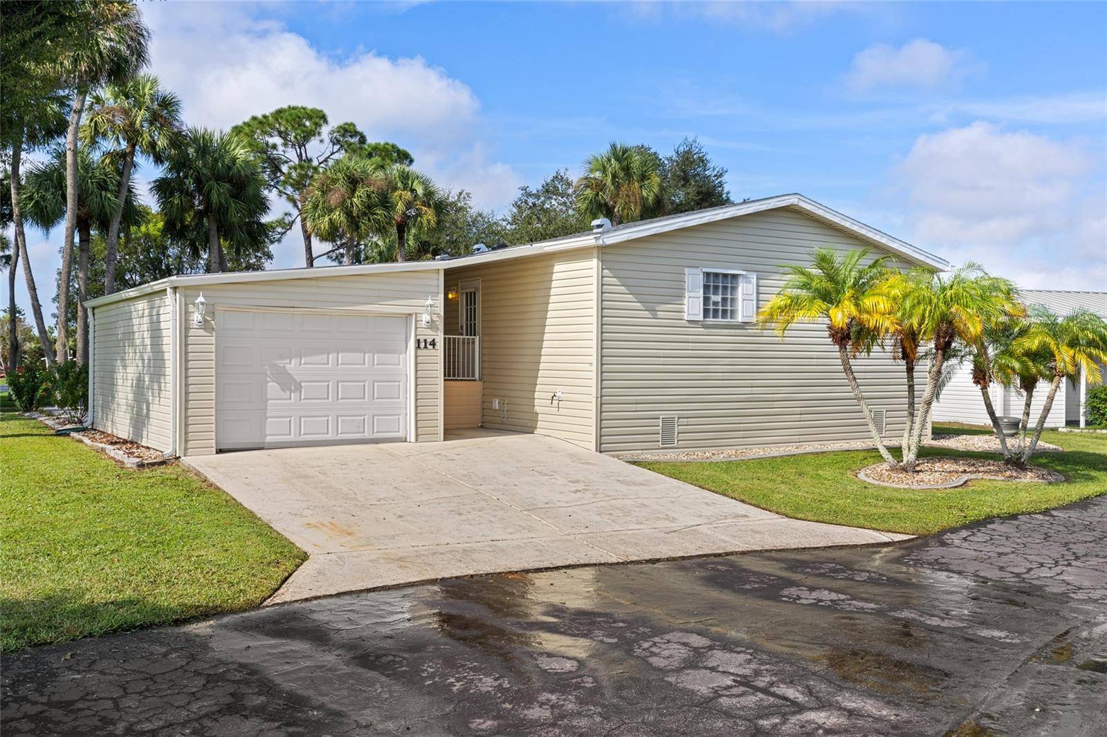 Punta Gorda, FL 33980,1000 KINGS HWY #114