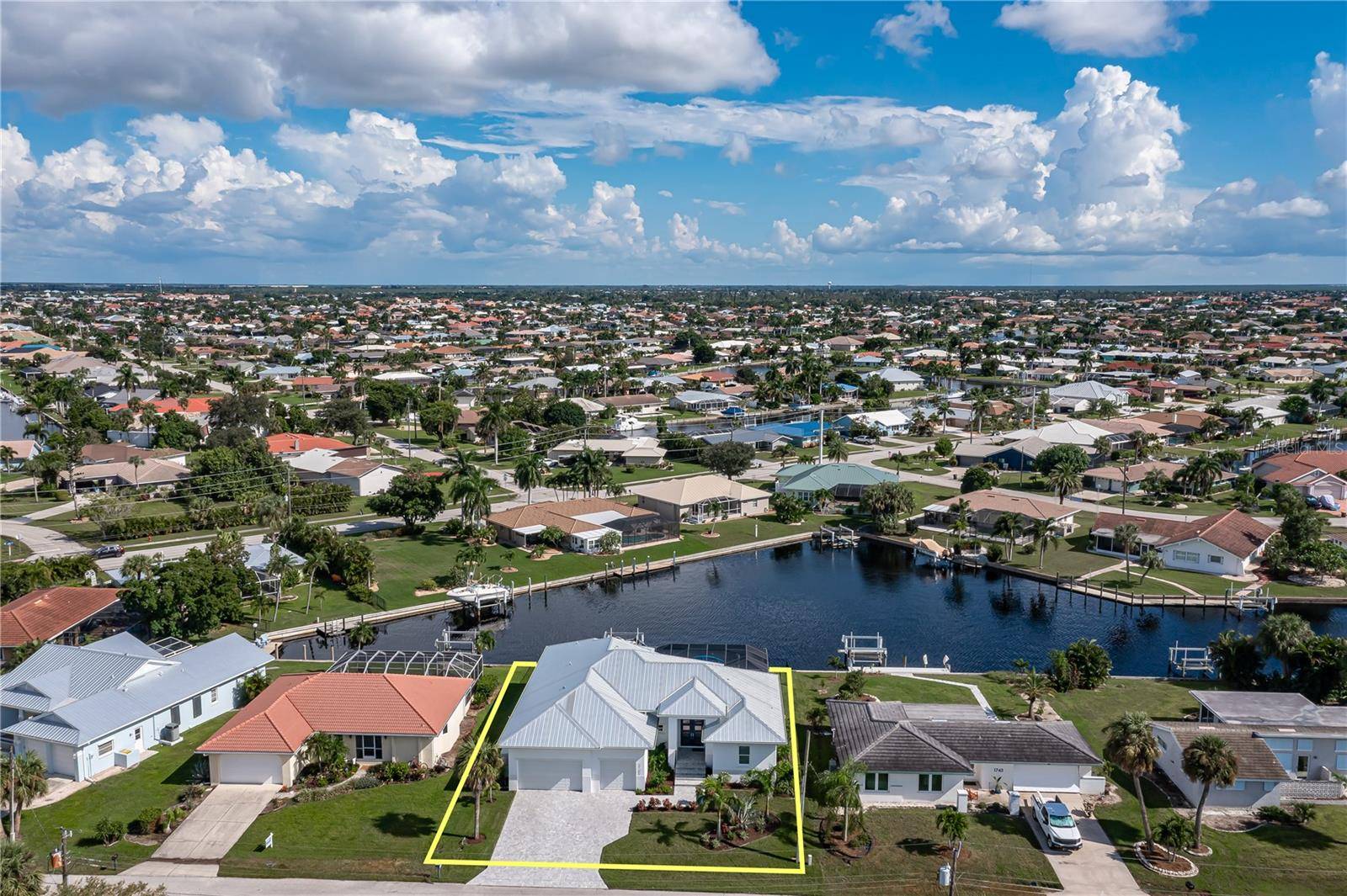 Punta Gorda, FL 33950,1735 BOCA RATON CT