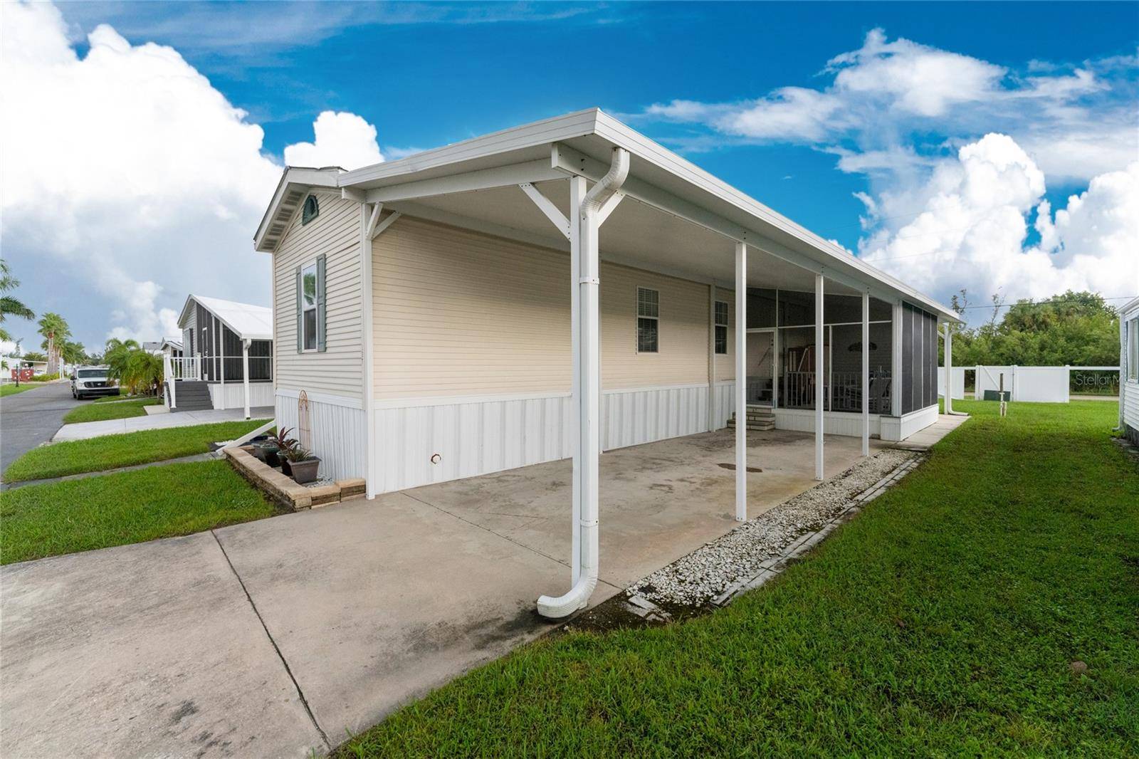 Punta Gorda, FL 33982,4300 RIVERSIDE DR #137
