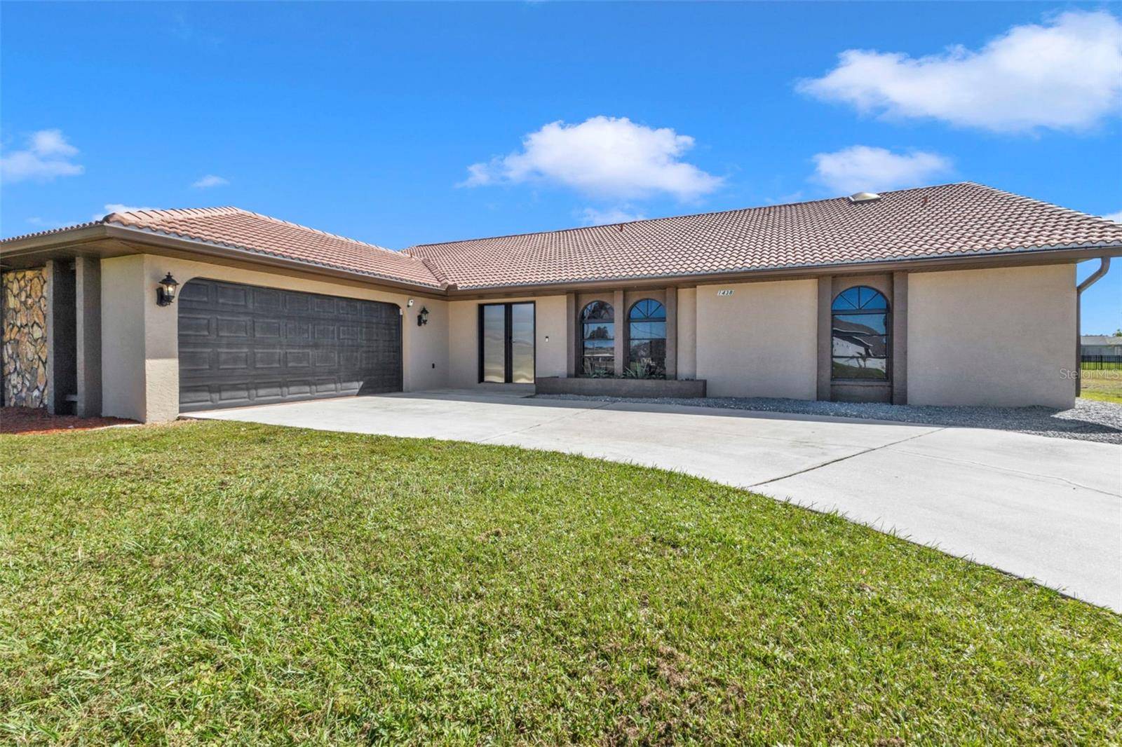 Punta Gorda, FL 33983,1438 VERMOUTH LN