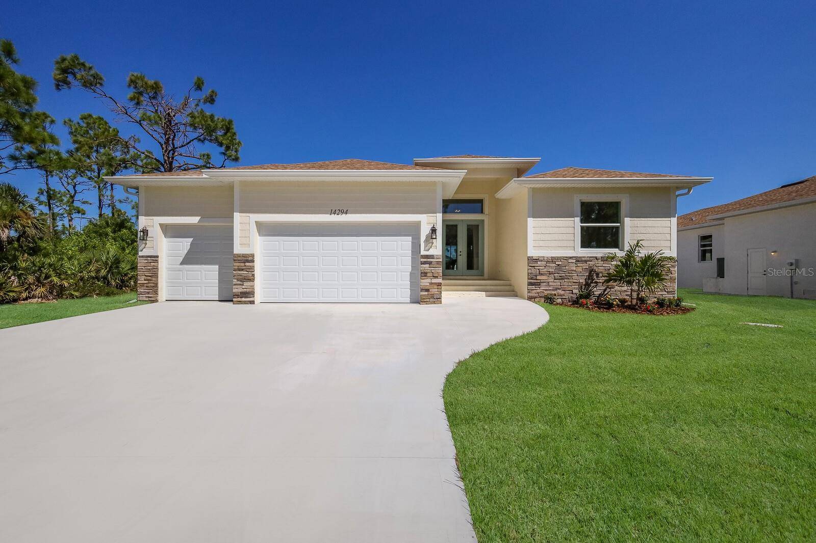 Port Charlotte, FL 33981,14294 MCFARLAND AVE