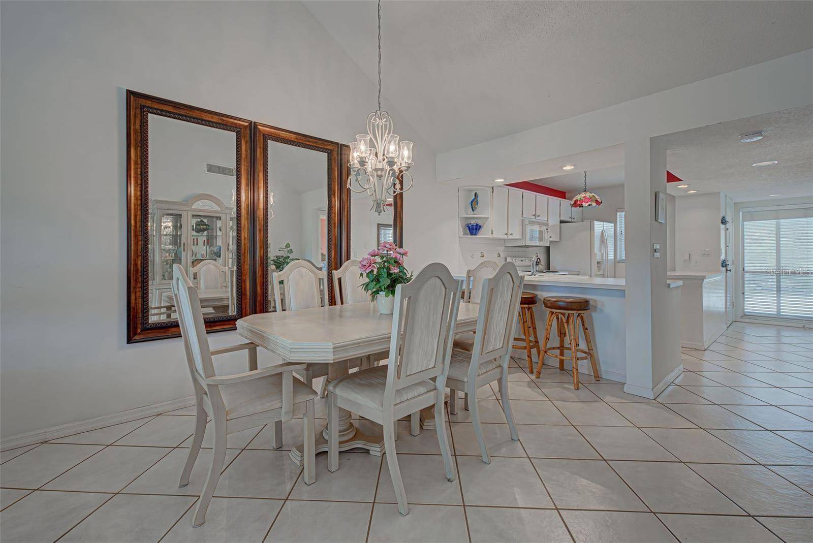 Venice, FL 34293,448 CERROMAR RD #289