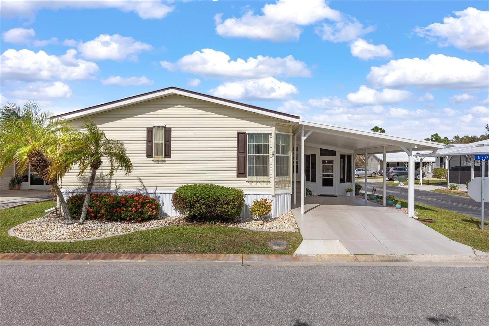 Punta Gorda, FL 33980,1000 KINGS HWY #17