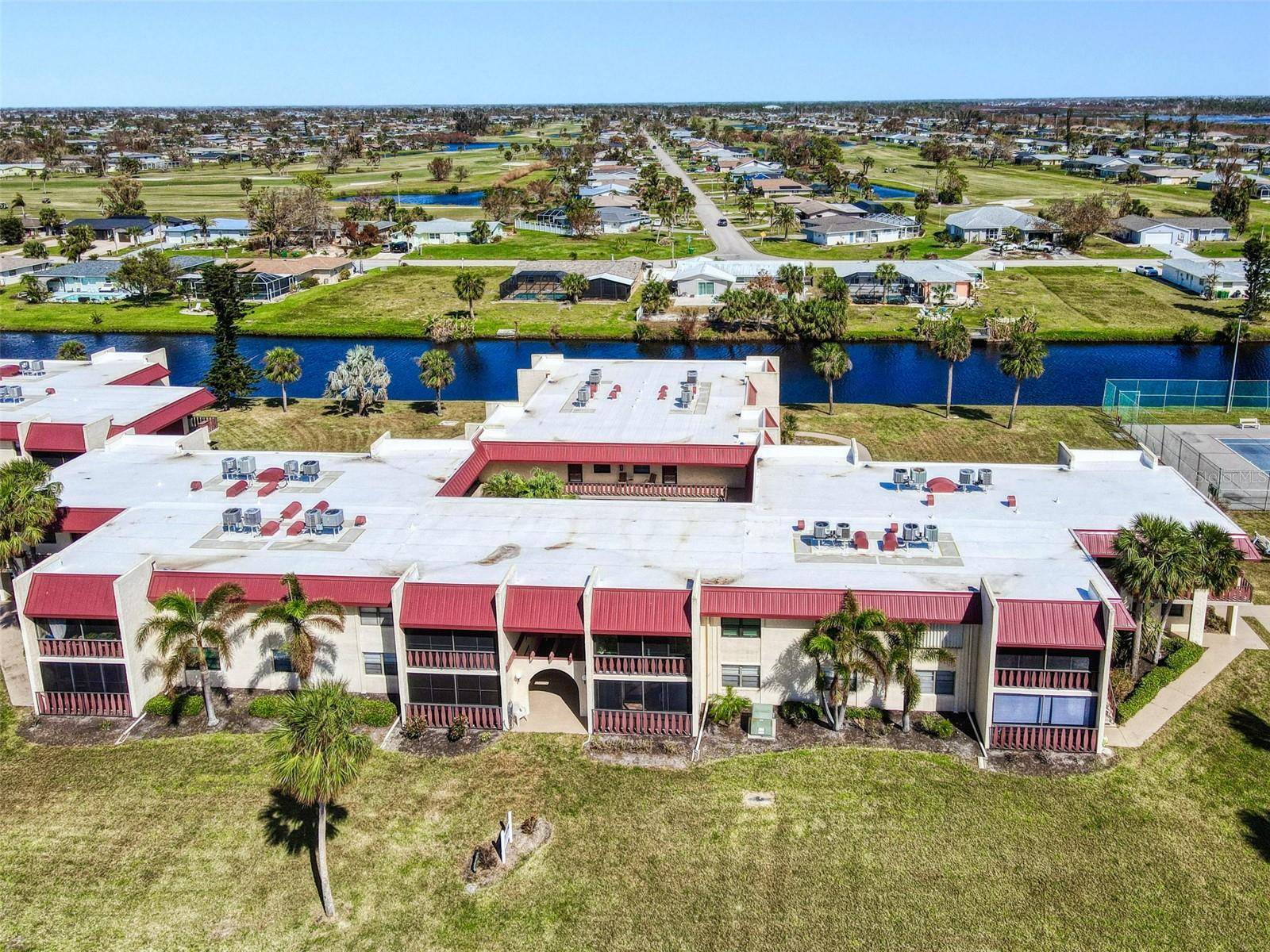 Rotonda West, FL 33947,72 BOUNDARY BLVD #217