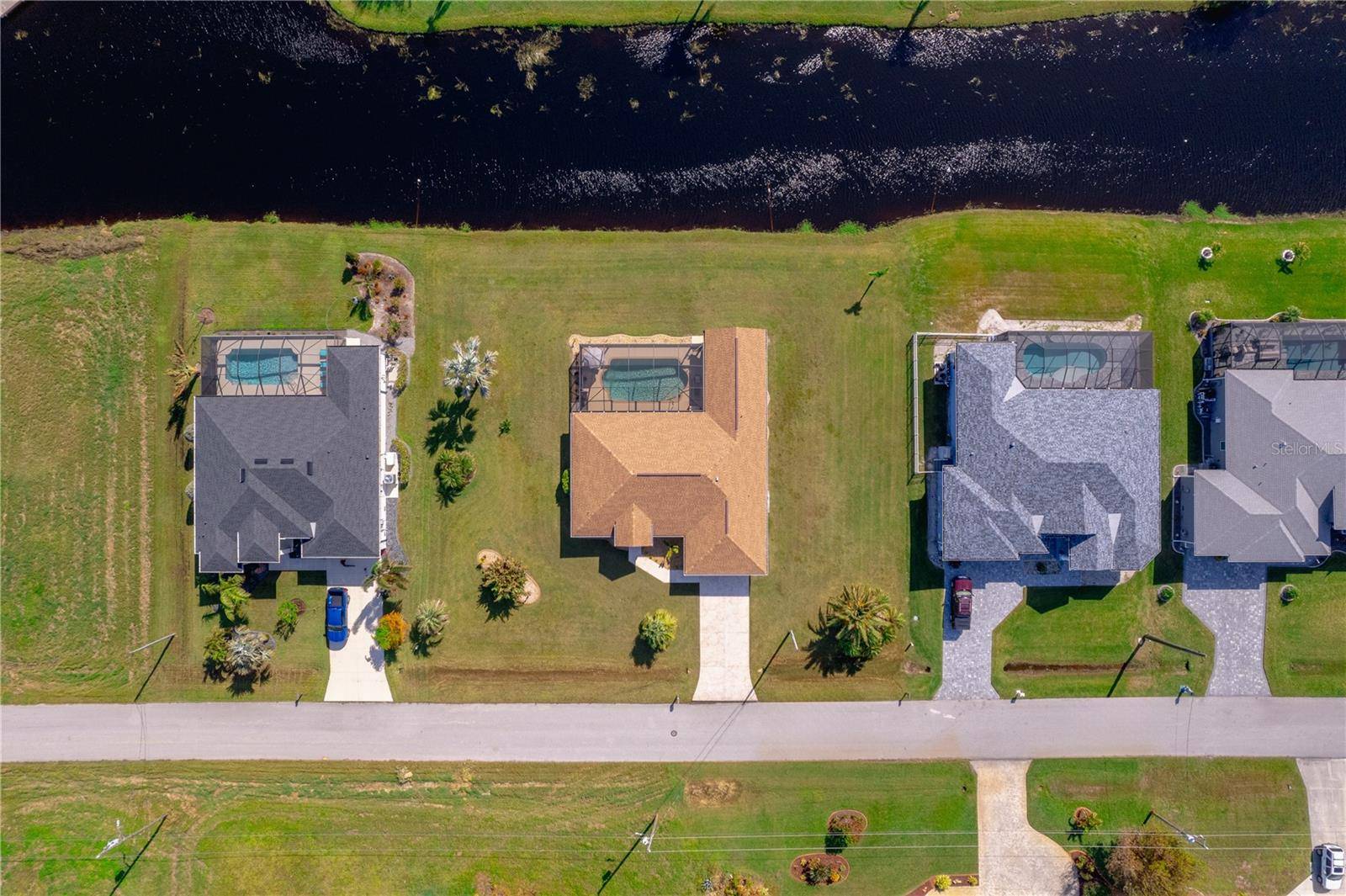 Rotonda West, FL 33947,92 WHITE MARSH LN