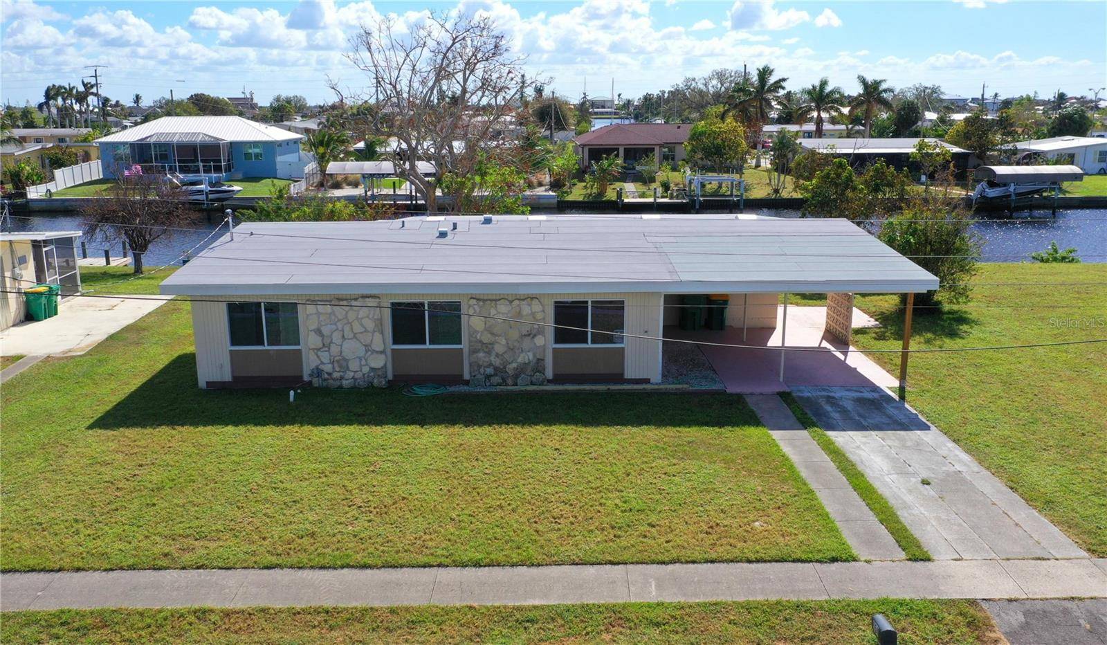 Port Charlotte, FL 33952,554 LINDLEY TER