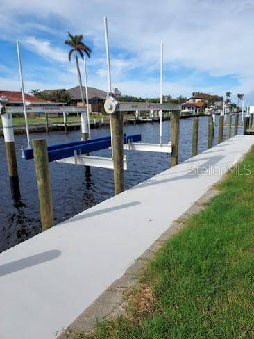 Punta Gorda, FL 33950,2200 PALM TREE DR