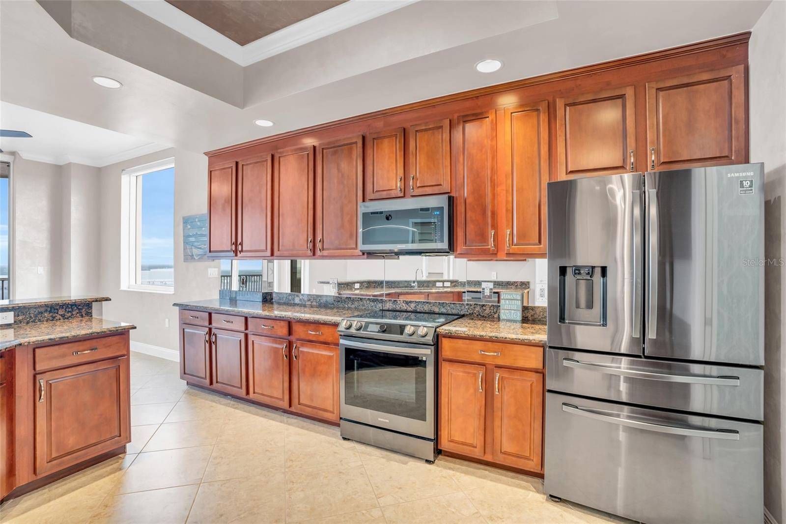 Fort Myers, FL 33901,2090 W 1ST ST #H2908