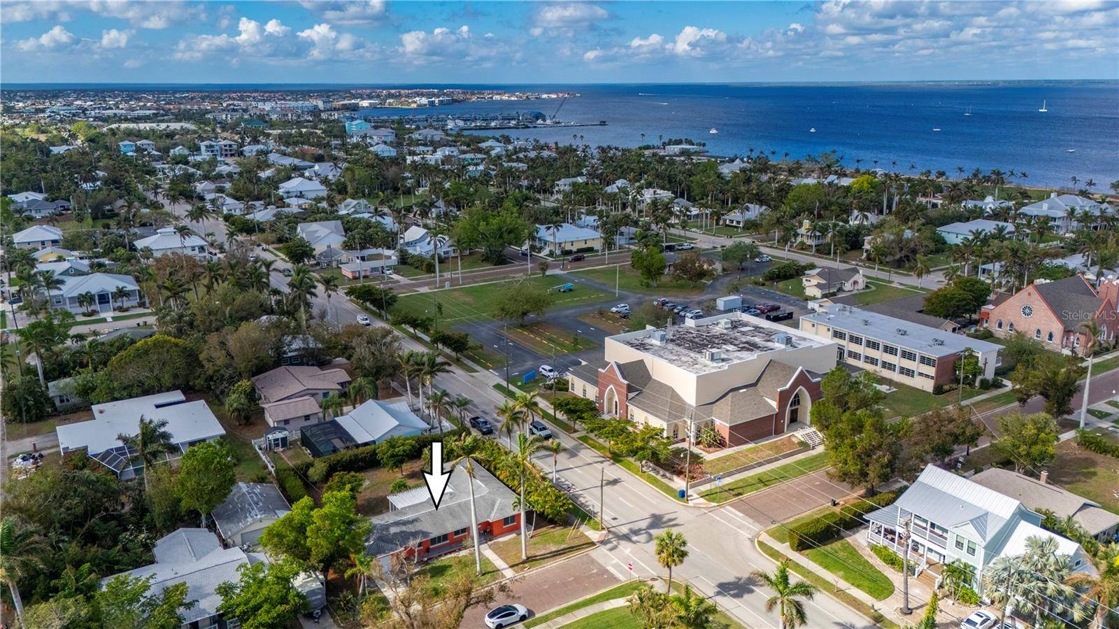 Punta Gorda, FL 33950,303 GILL ST