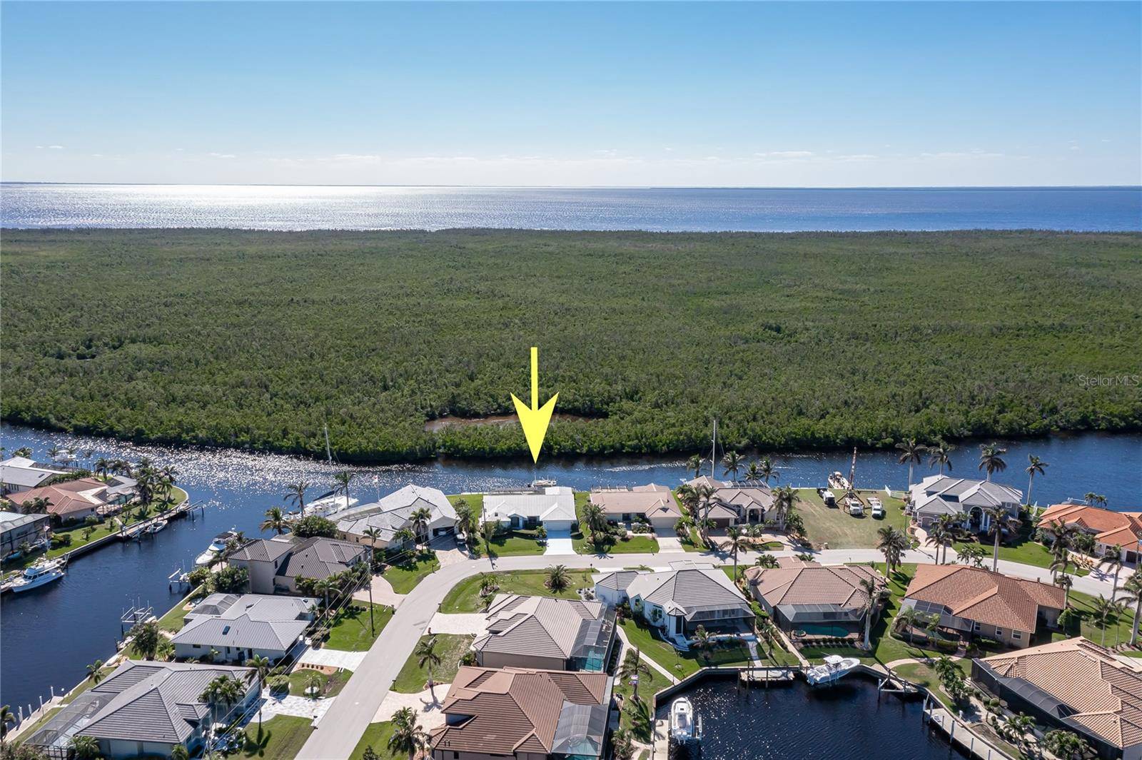 Punta Gorda, FL 33950,3936 CROOKED ISLAND DR