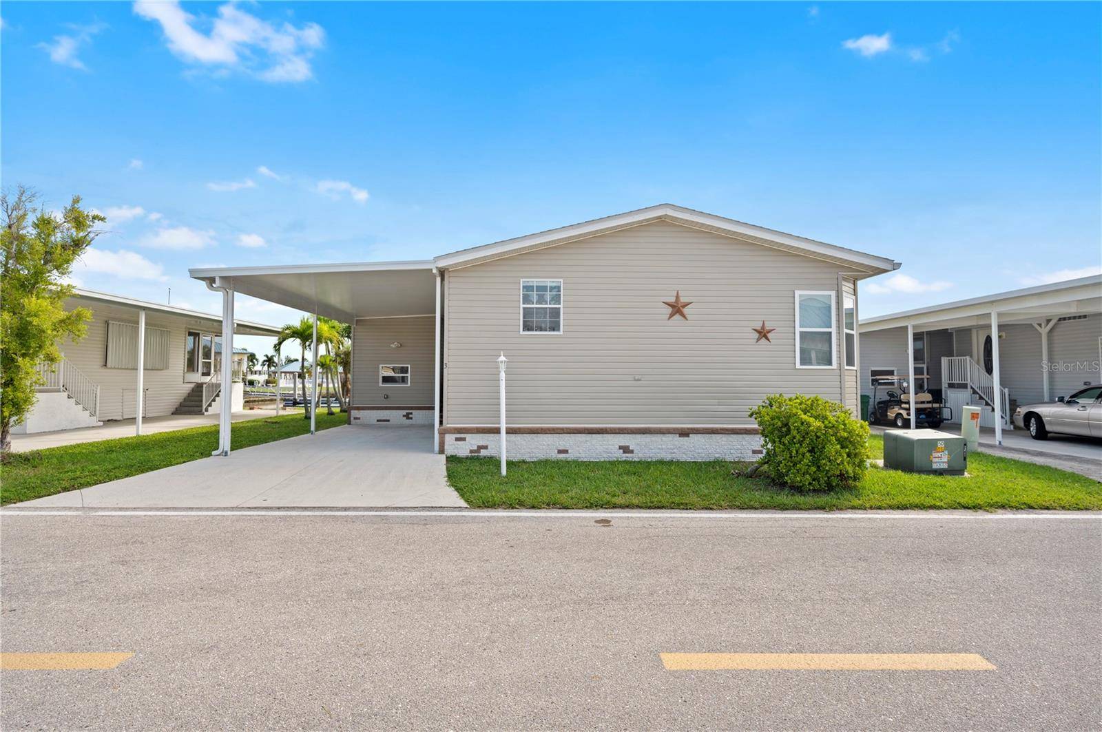 Punta Gorda, FL 33950,3 AMSTERDAM AVE