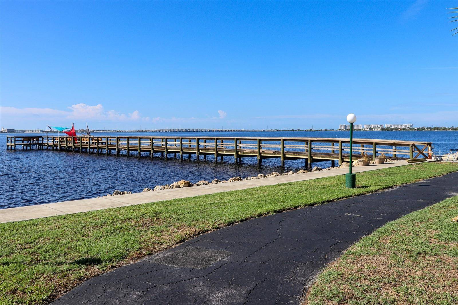 Port Charlotte, FL 33980,24437 HARBORVIEW RD #101