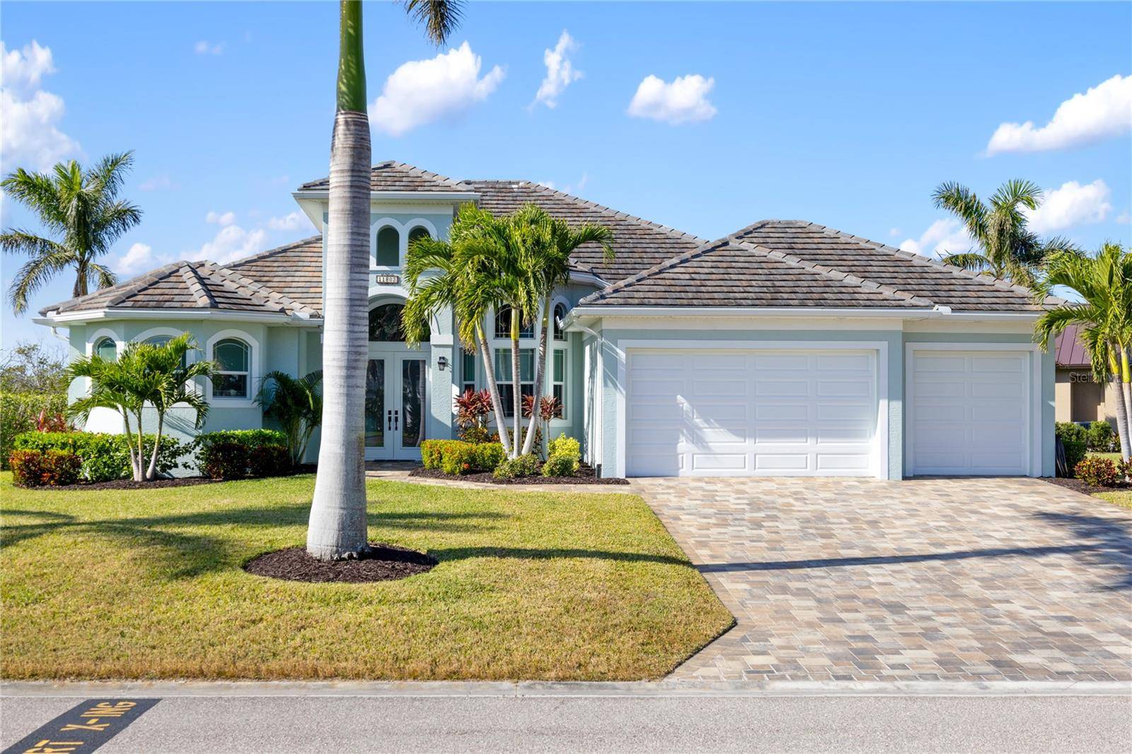 Cape Coral, FL 33991,11803 ROYAL TEE CIR