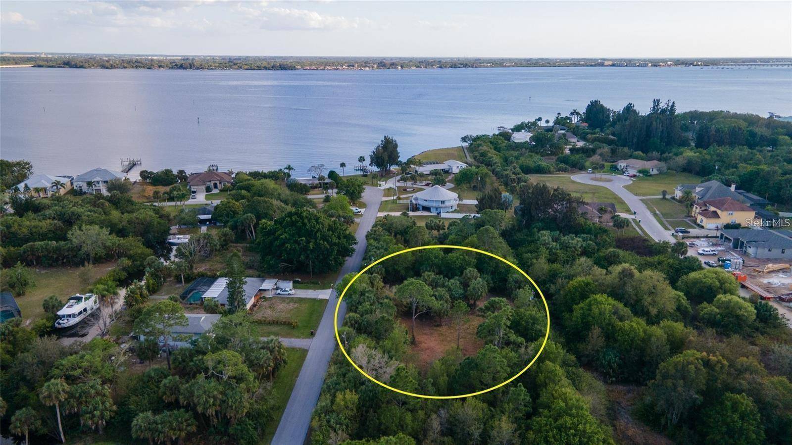 Punta Gorda, FL 33980,184 NORTHSHORE TER