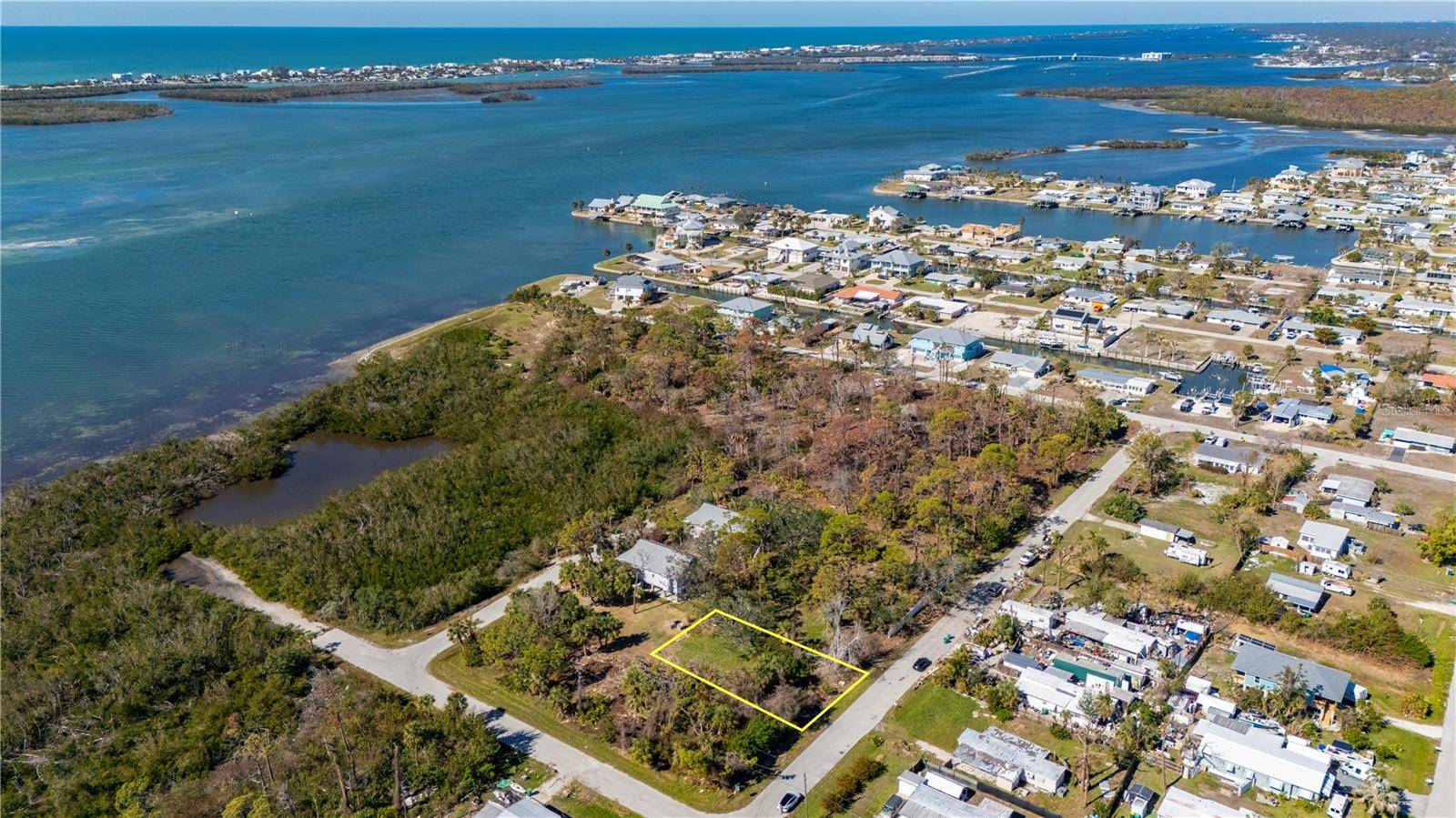 Englewood, FL 34224,2880 WATERSIDE DR