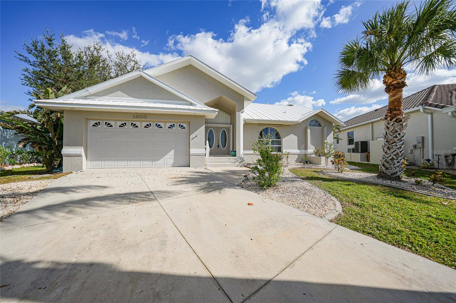 Punta Gorda, FL 33950,1600 REDWING CT