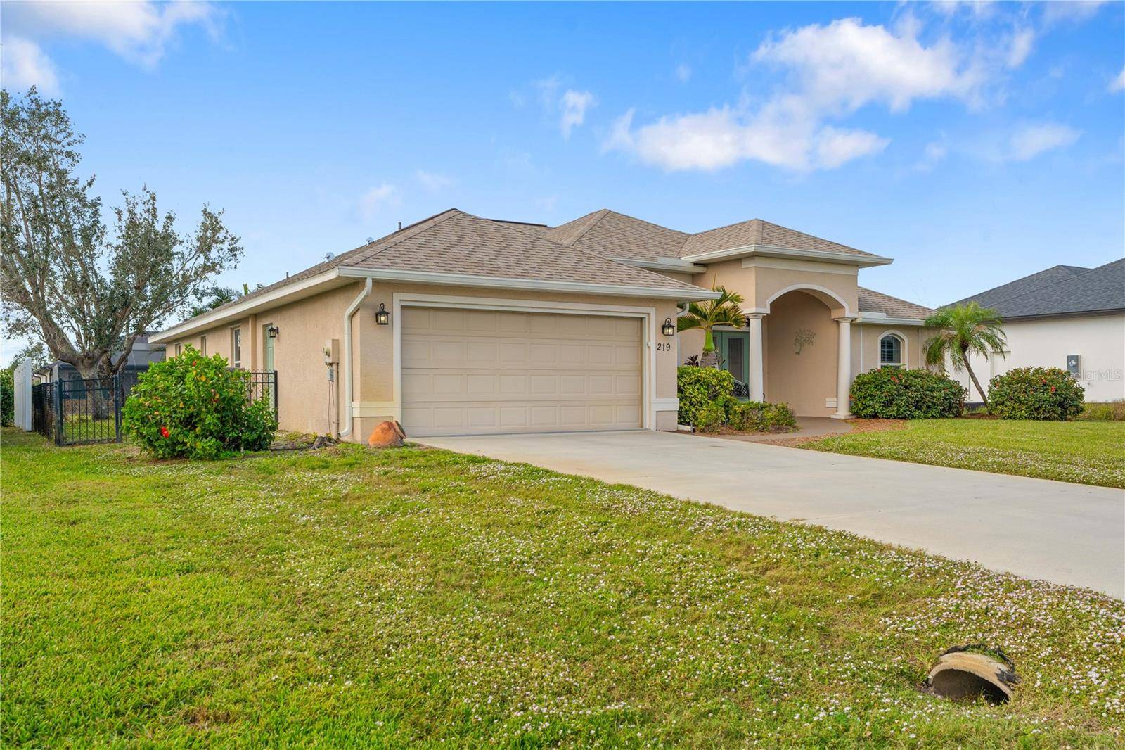 Rotonda West, FL 33947,219 WHITE MARSH LN