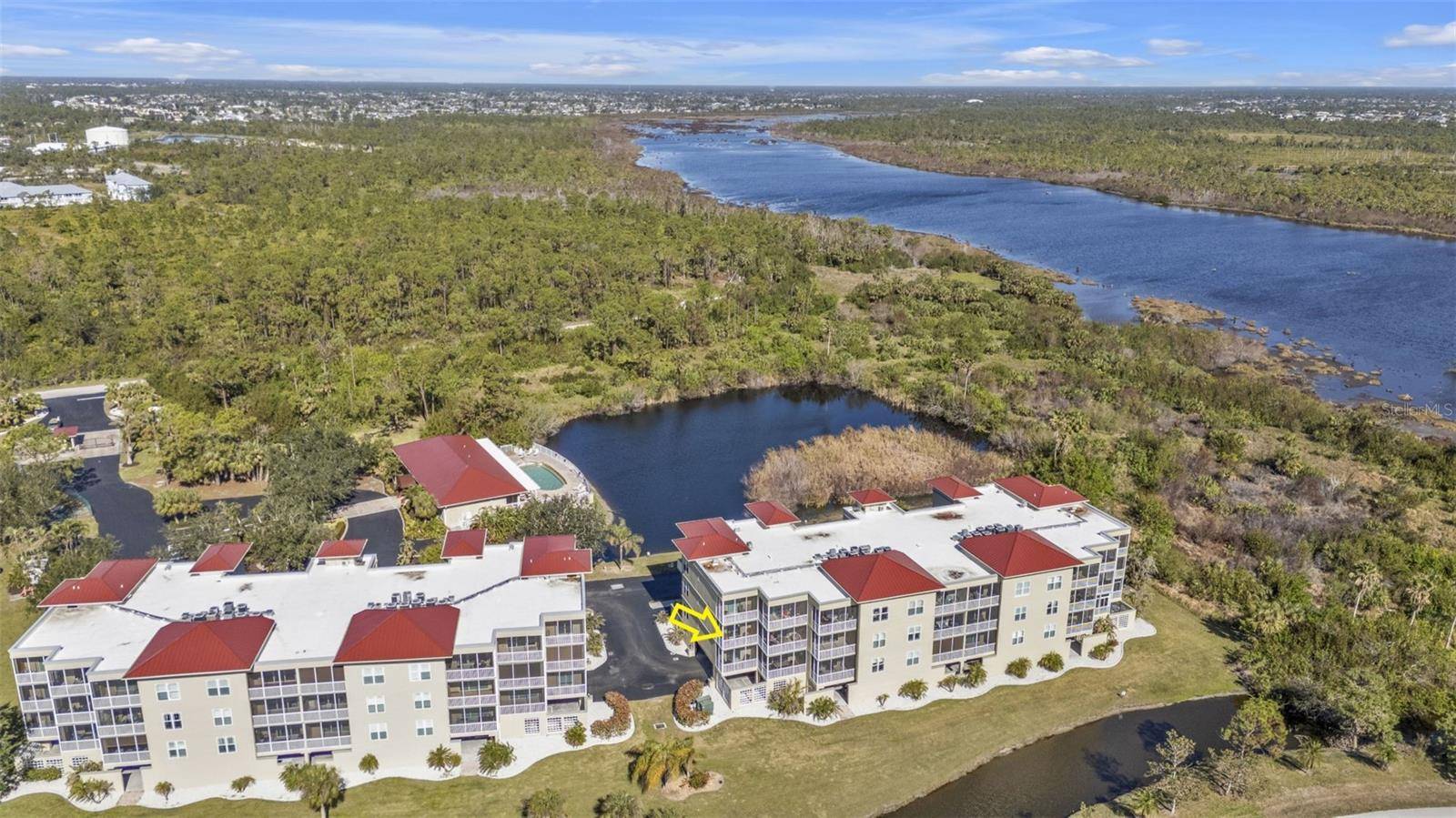 Rotonda West, FL 33947,10055 LINKS LN #306