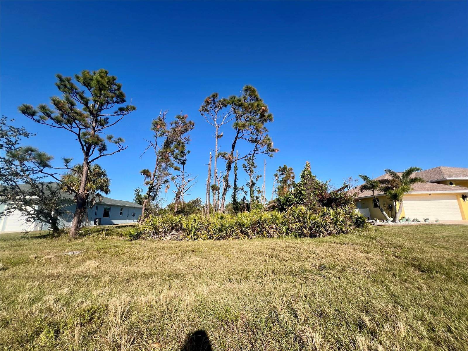 Rotonda West, FL 33947,84 FAIRWAY RD