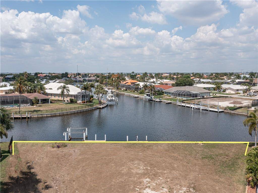 Punta Gorda, FL 33950,100 BAYSHORE CT