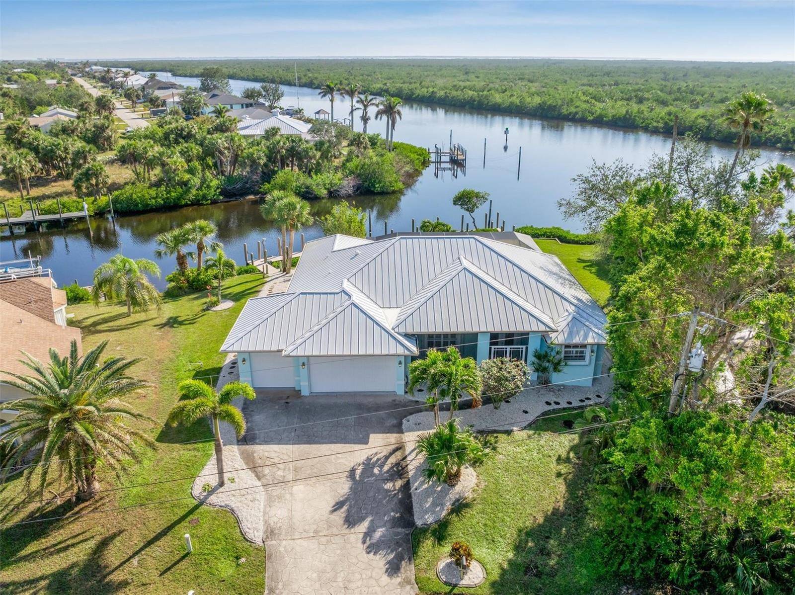 Port Charlotte, FL 33948,18138 PETOSKEY CIR