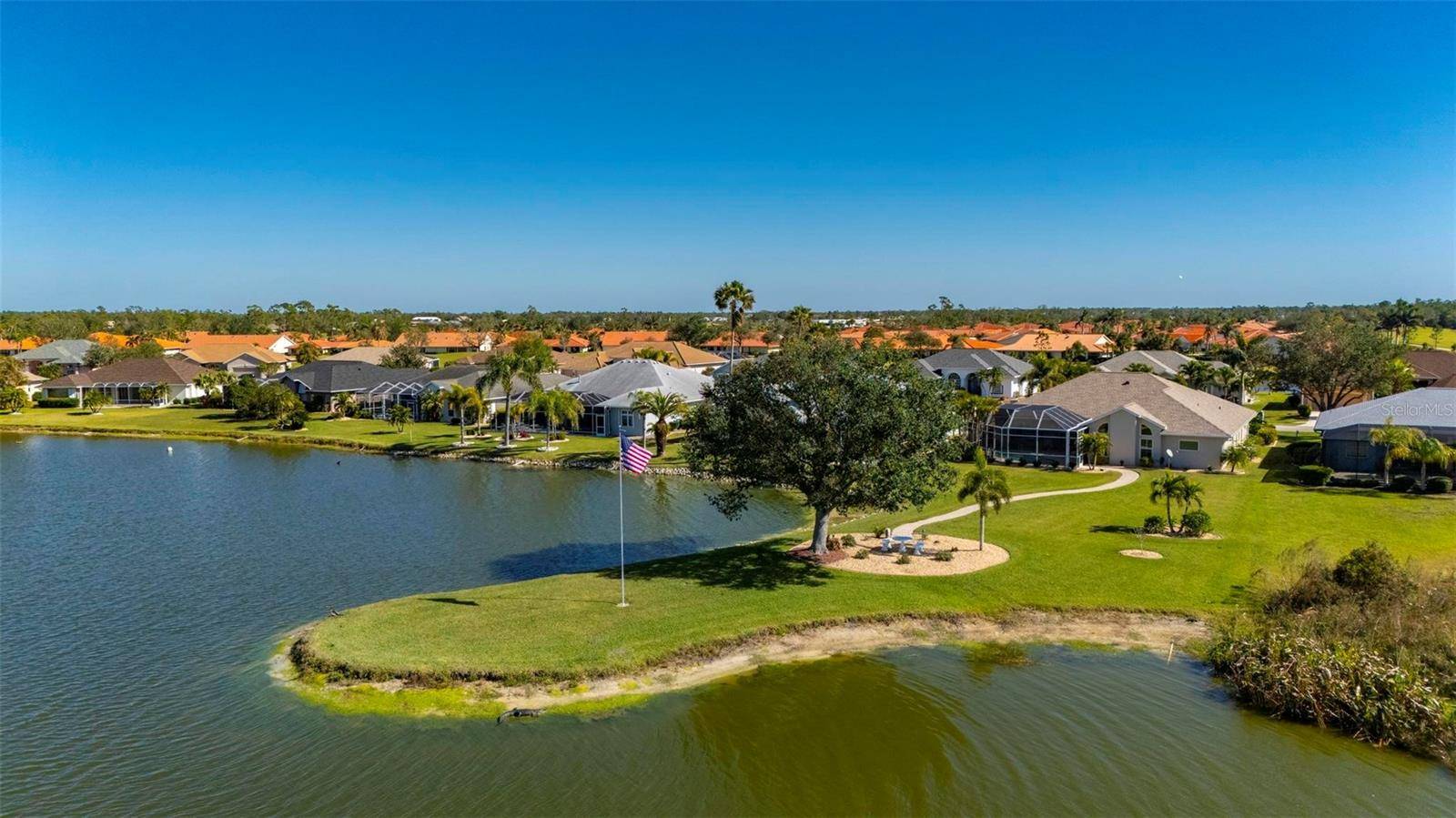 Lake Suzy, FL 34269,13028 SW KINGSWAY CIR