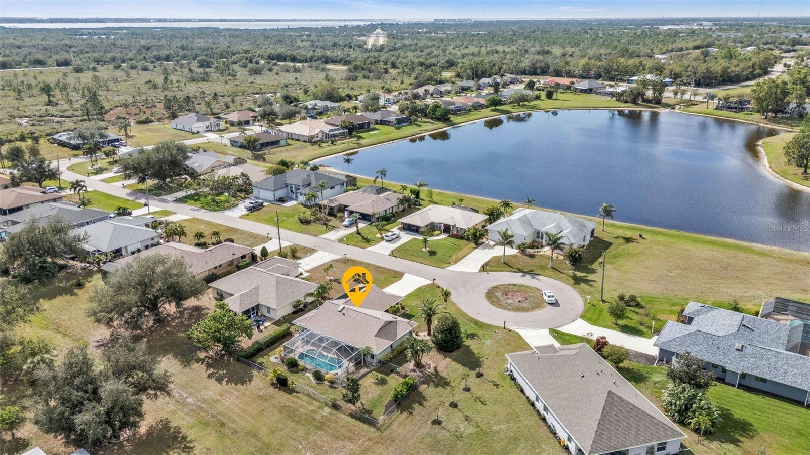 Punta Gorda, FL 33983,2442 COLOGNE LN